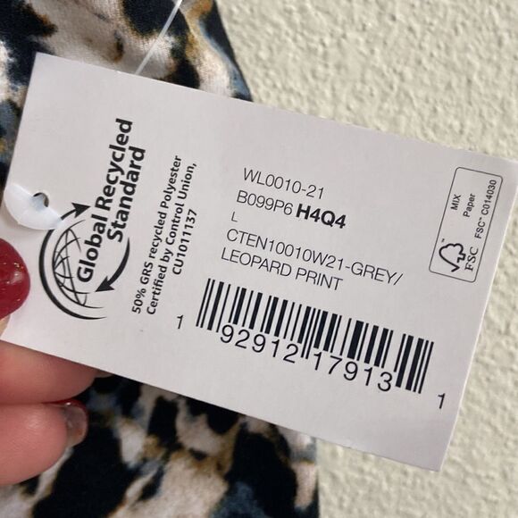 CORE 10 sports Bra NWT leopard print with grey color size L - Picture 4 of 13